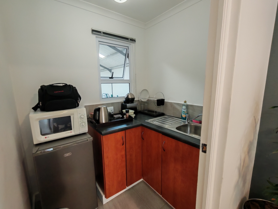 To Let commercial Property for Rent in Asla Park Western Cape